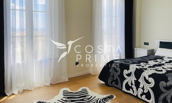 Resale - Villa  - Finestrat