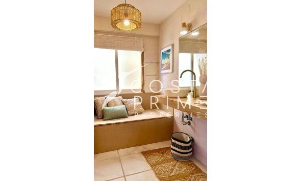 Resale - Apartment / Flat - Altea