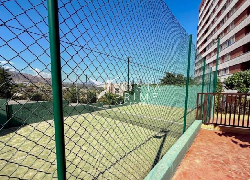 Resale - Apartment / Flat - Villajoyosa