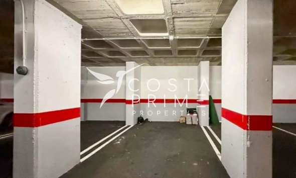 Resale - Apartment / Flat - Villajoyosa