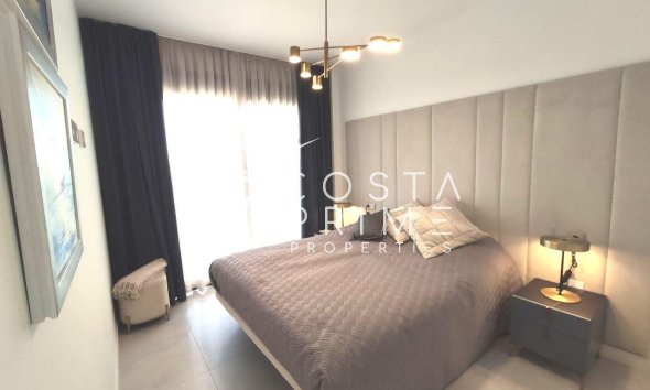 Resale - Townhouse / Semi - Finestrat