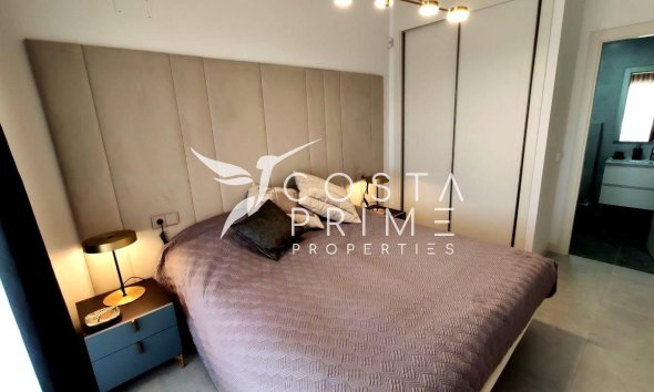 Resale - Townhouse / Semi - Finestrat