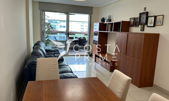 Resale - Apartment / Flat - Villajoyosa