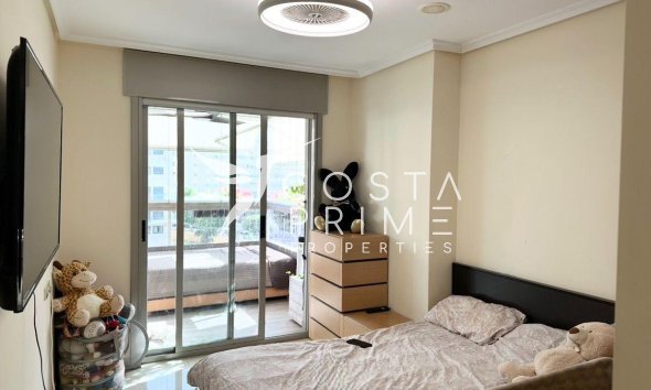 Resale - Apartment / Flat - Villajoyosa