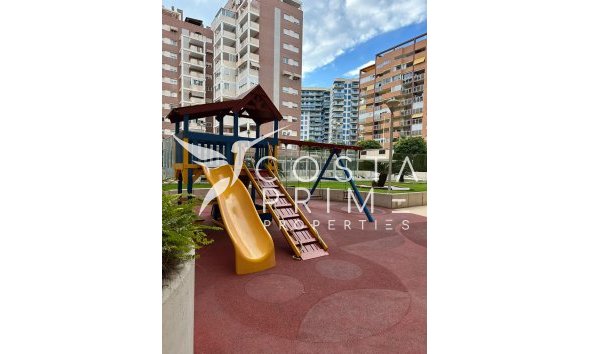 Resale - Apartment / Flat - Villajoyosa