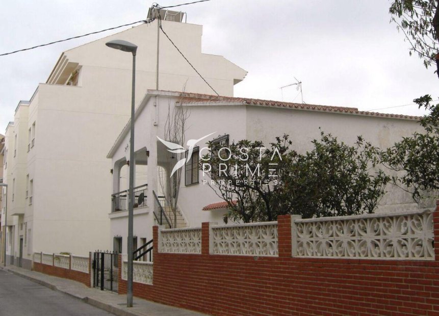 Resale - Villa  - La Nucía