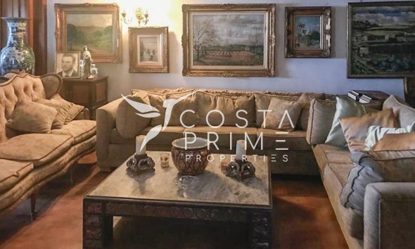 Resale - Apartment / Flat - Benidorm