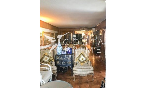 Resale - Apartment / Flat - Benidorm