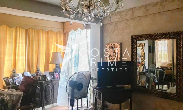 Resale - Apartment / Flat - Benidorm