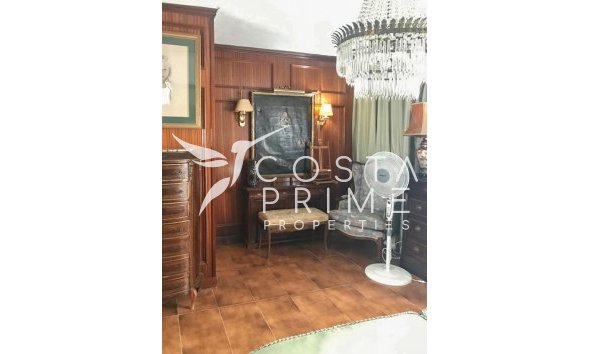 Resale - Apartment / Flat - Benidorm