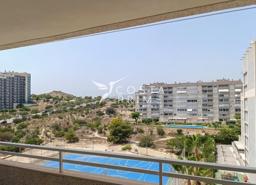 Resale - Apartment / Flat - Villajoyosa