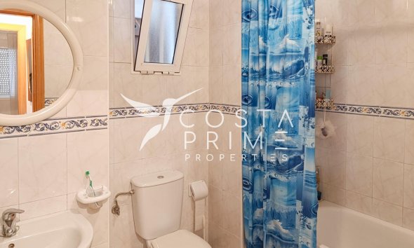 Resale - Apartment / Flat - Villajoyosa