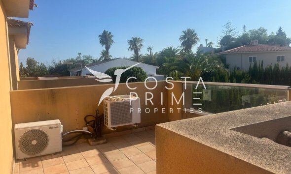 Resale - Townhouse / Semi - La Nucía