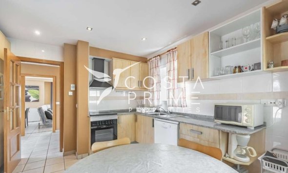 Resale - Townhouse / Semi - La Nucía