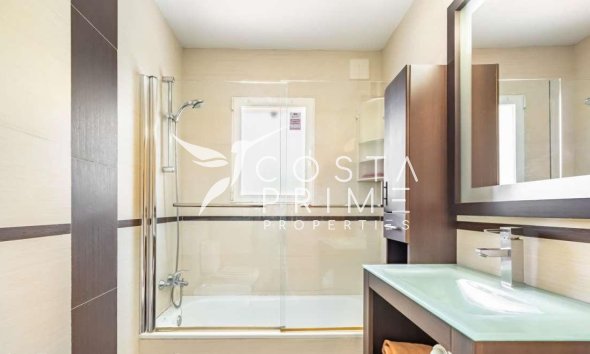 Resale - Townhouse / Semi - La Nucía