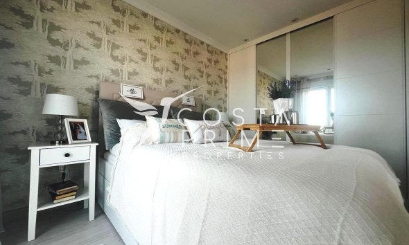 Resale - Apartment / Flat - Altea