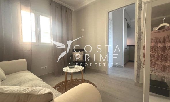 Resale - Apartment / Flat - Altea