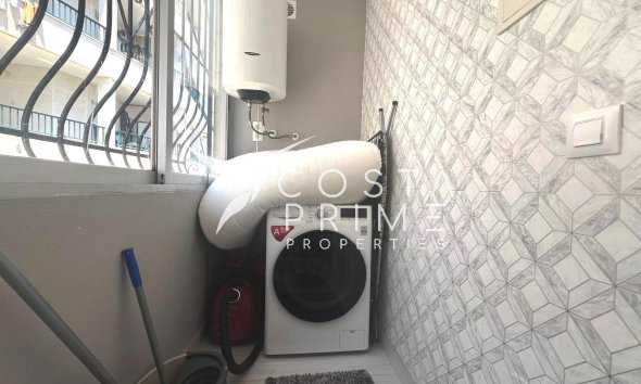 Resale - Apartment / Flat - Altea