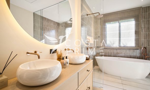 Obra nueva - Chalet / Villa - Marbella