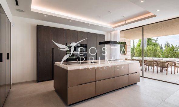 Nowy budynek - Szalet - Cortés