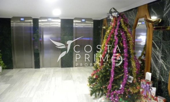 Resale - Apartment / Flat - Benidorm