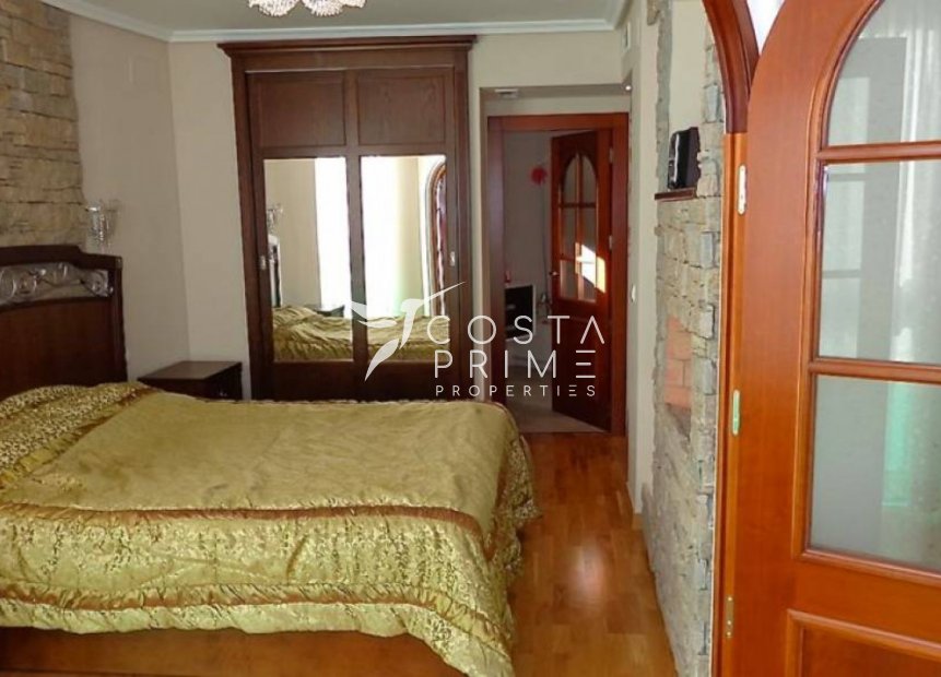 Resale - Apartment / Flat - Villajoyosa