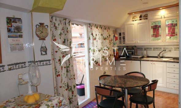 Resale - Apartment / Flat - Benidorm