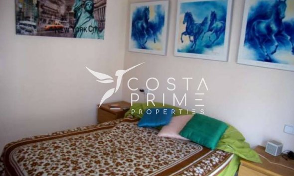 Resale - Apartment / Flat - Villajoyosa