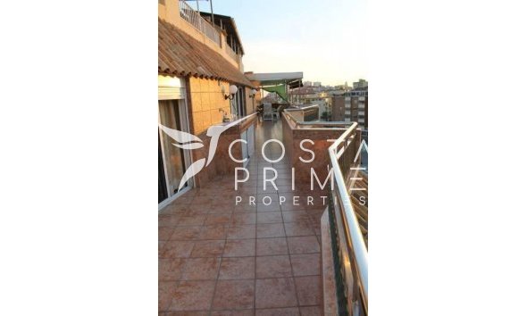 Resale - Apartment / Flat - Benidorm