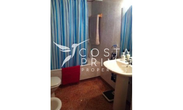 Resale - Apartment / Flat - Villajoyosa