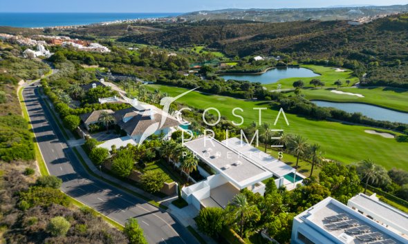 Nowy budynek - Szalet - Casares