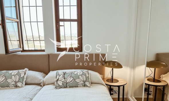 Nowy budynek - Szalet - Cuevas Del Almanzora