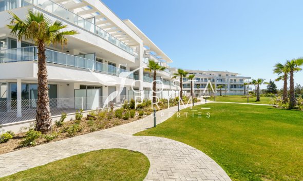 Nowy budynek - Daszek - Las Lagunas de Mijas