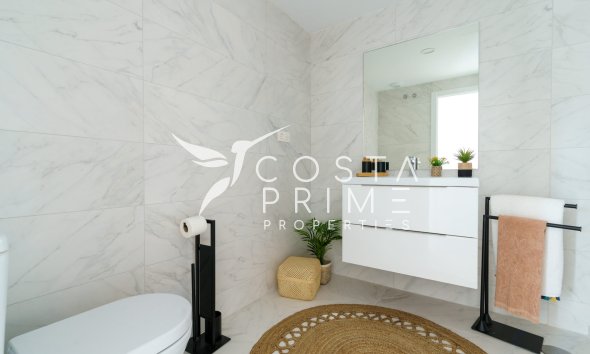 Nowy budynek - Daszek - Las Lagunas de Mijas