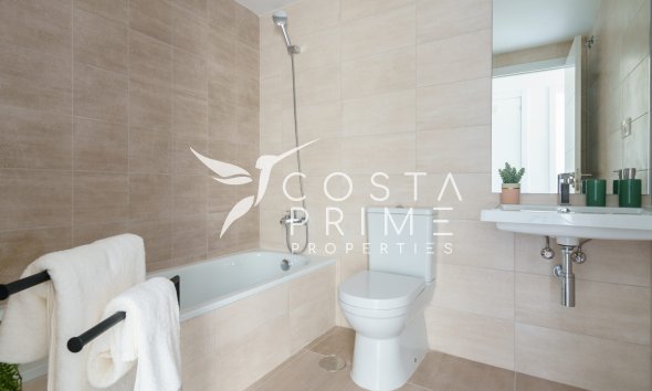 Nowy budynek - Daszek - Las Lagunas de Mijas