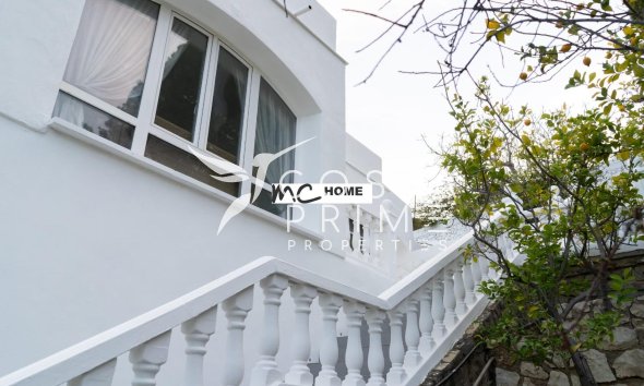 Resale - Villa  - Altea