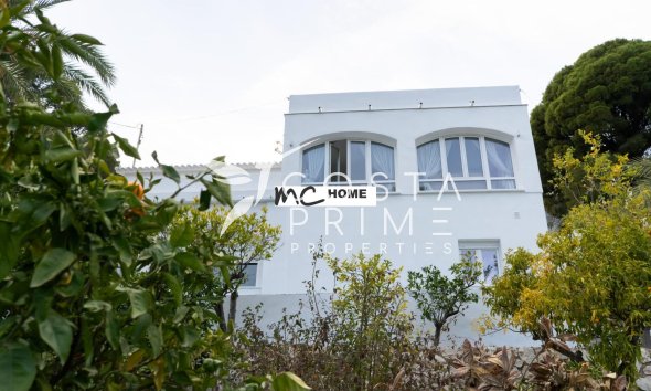 Resale - Villa  - Altea