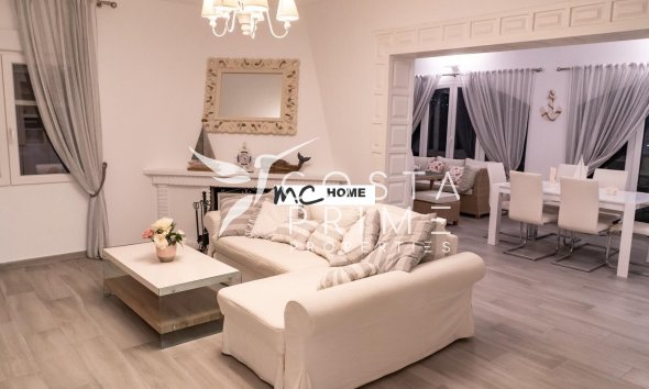 Resale - Villa  - Altea