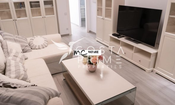 Resale - Villa  - Altea