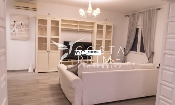 Resale - Villa  - Altea