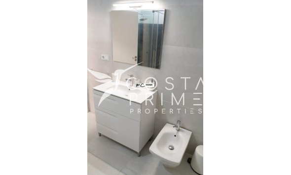 Resale - Villa  - Altea