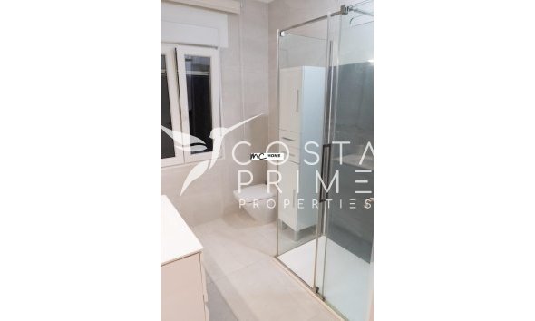 Resale - Villa  - Altea