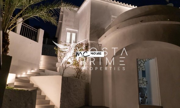 Resale - Villa  - Altea