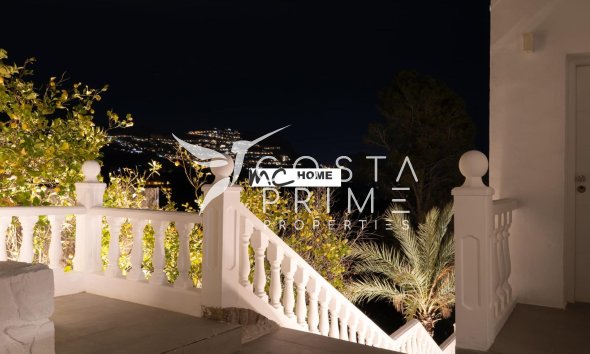 Resale - Villa  - Altea