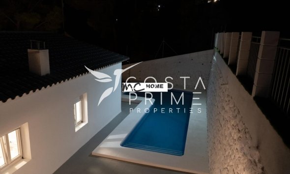 Resale - Villa  - Altea