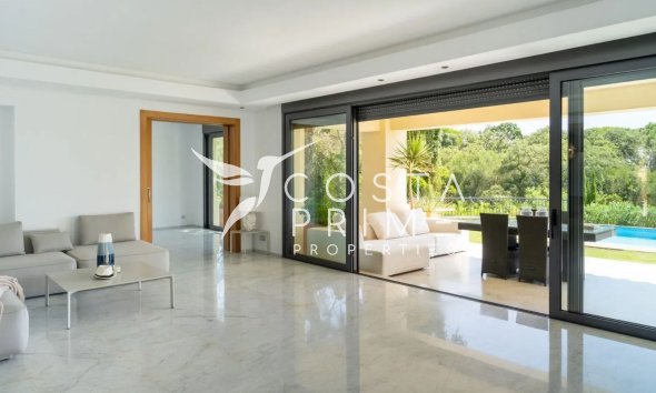 Nowy budynek - Szalet - San Roque