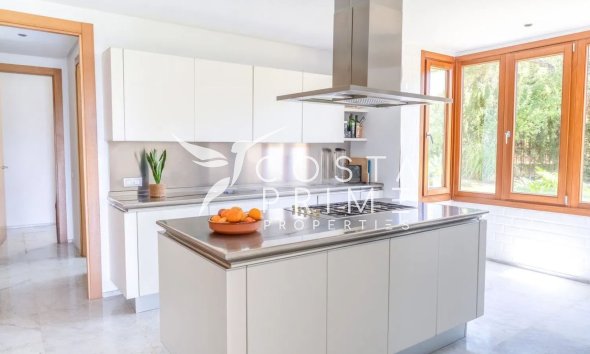 Nowy budynek - Szalet - San Roque