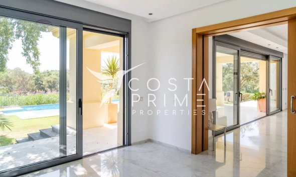 Nowy budynek - Szalet - San Roque