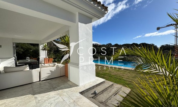 Nowy budynek - Szalet - San Roque