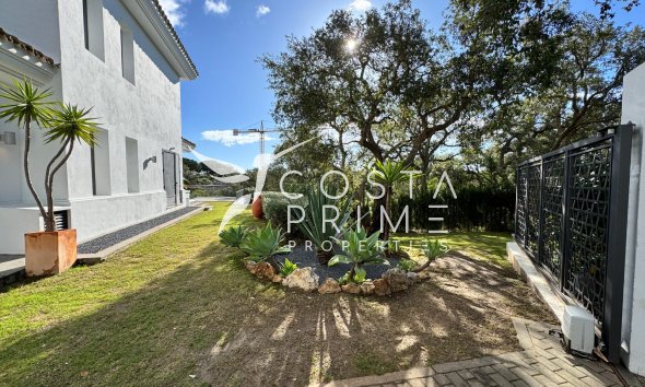 Nowy budynek - Szalet - San Roque